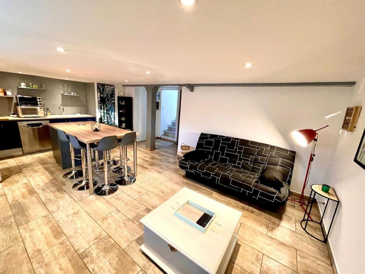 Appartamento Le Camille Charming With Garden 5 Min Chu Poitiers Esterno foto